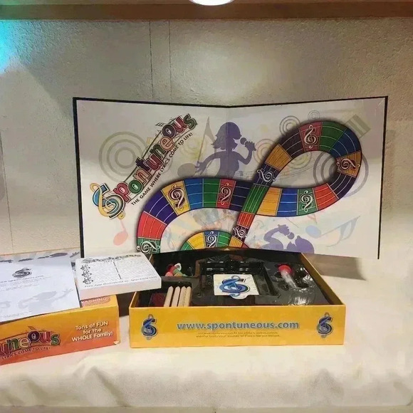 Boardgame, Opened Like New, SPONTUNEOUS, Ages 8+, 4-10 Players - Picture 3 of 5
